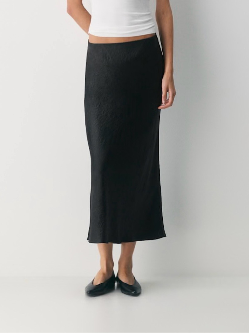 Aritzia Babaton Black Satin Maxi Slip Skirt - 6